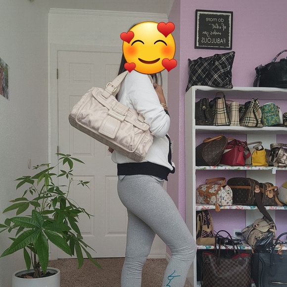 Handbag - Picture 10 of 10